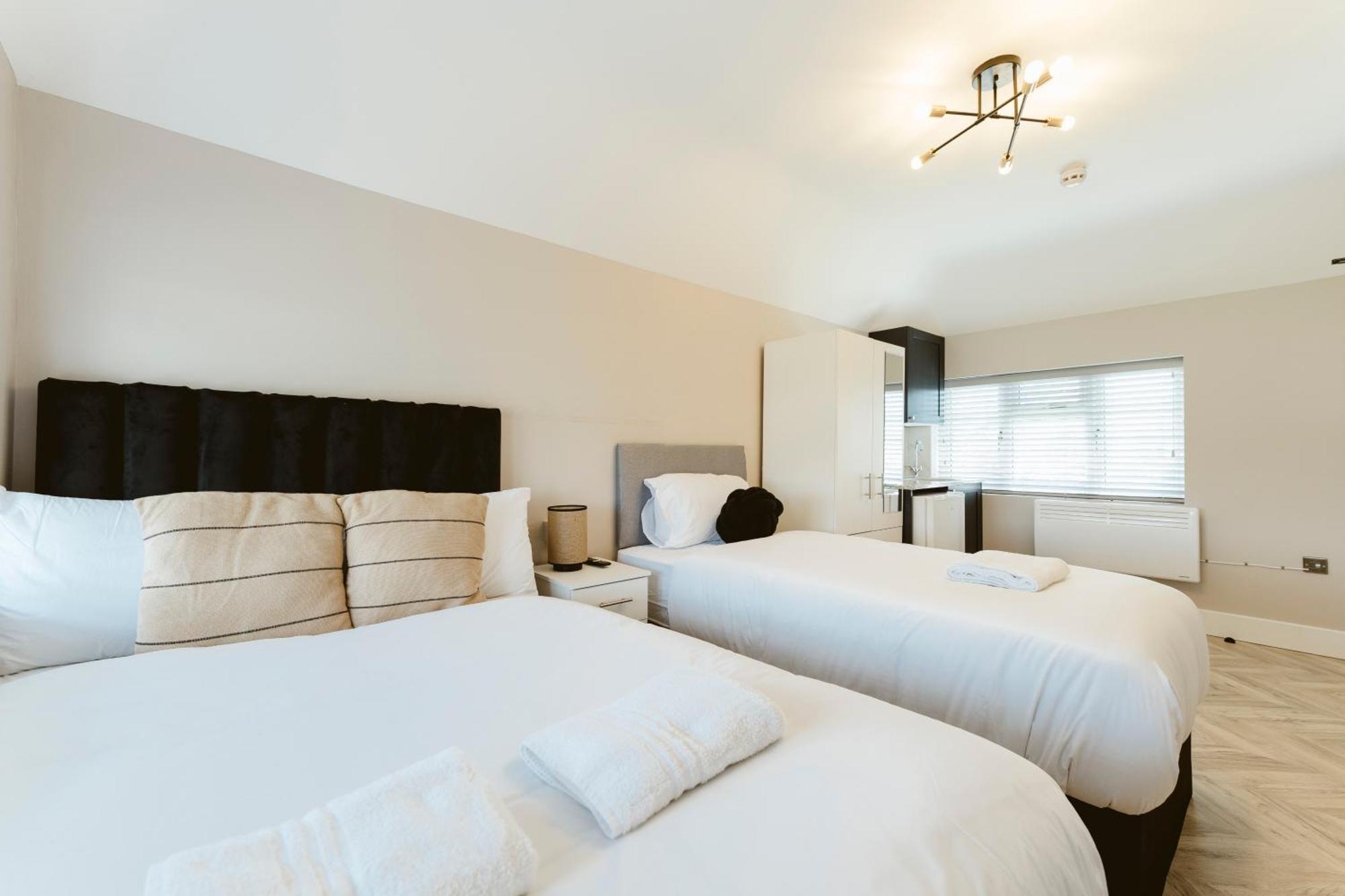 West Drayton Self Contained Studios Esterno foto